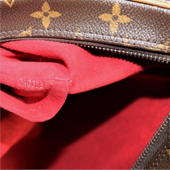 SOLD Louis Vuitton Croissant GM - Picture 13 of 17